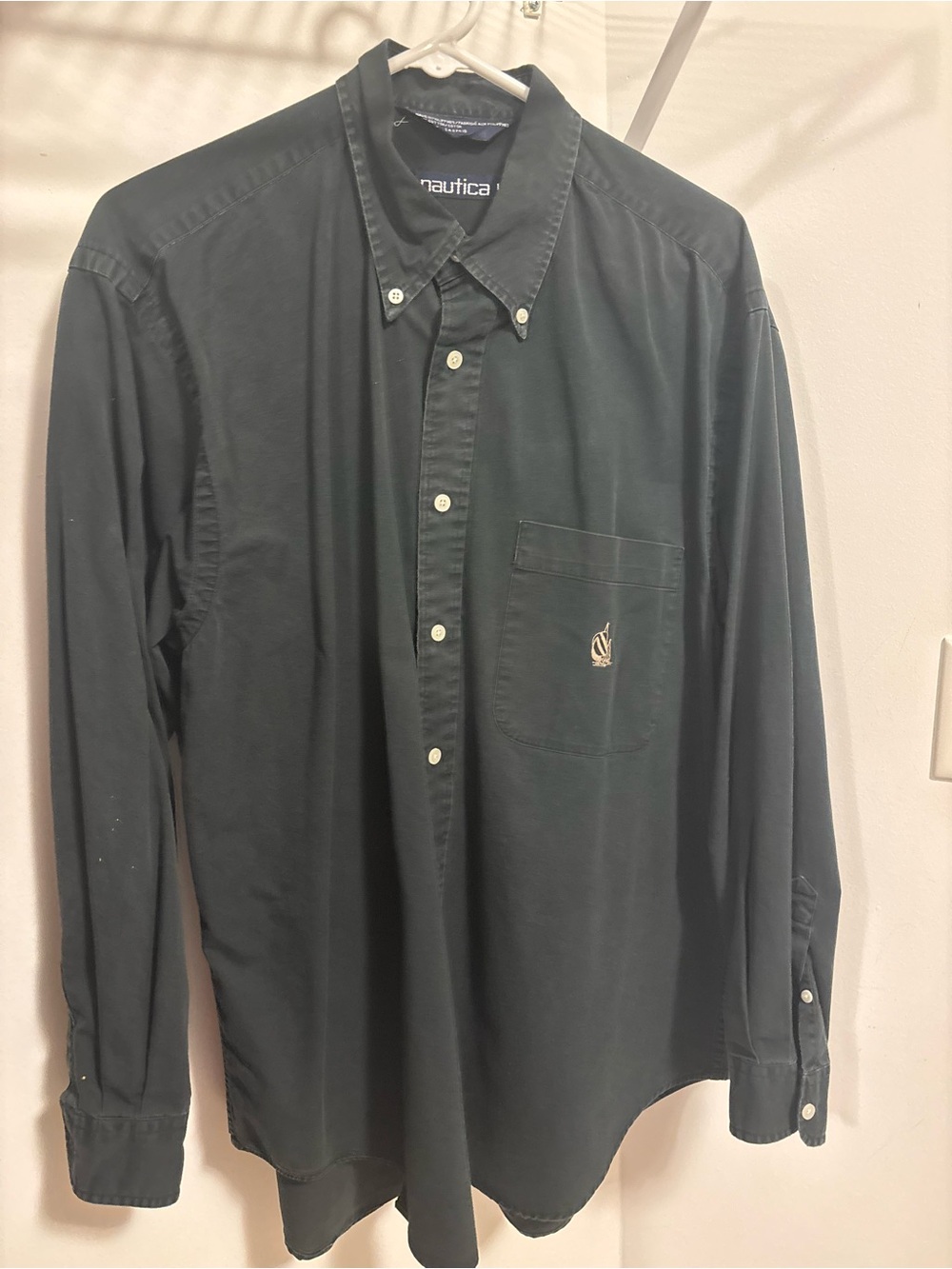 Nautica Men's Button-Down Shirt in Dark Green